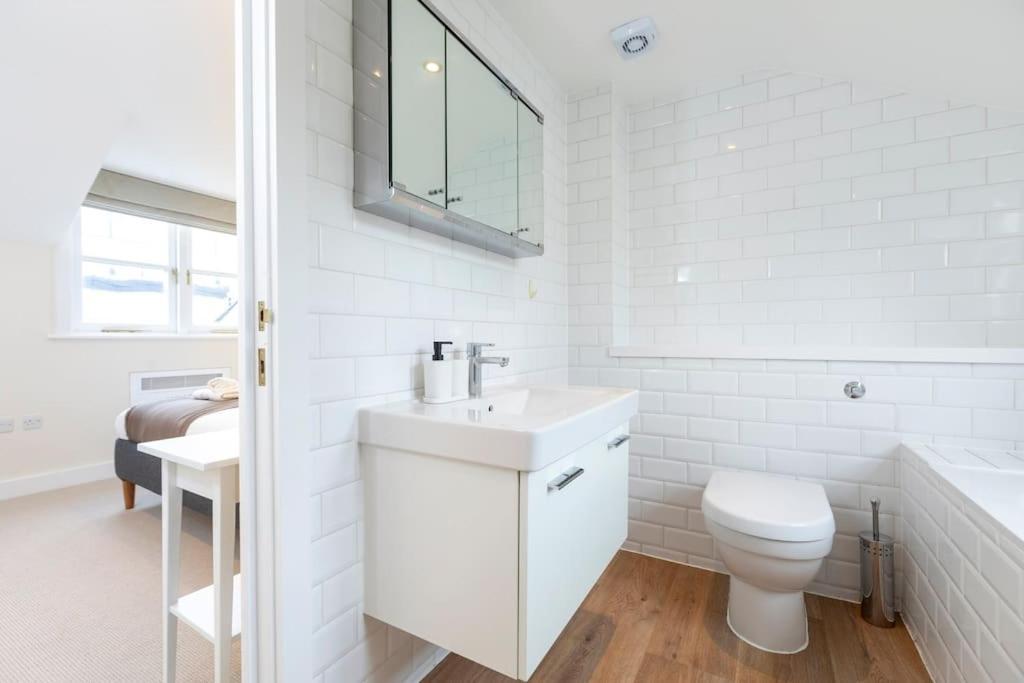 The Pearl Of Notting Hill Apartment *